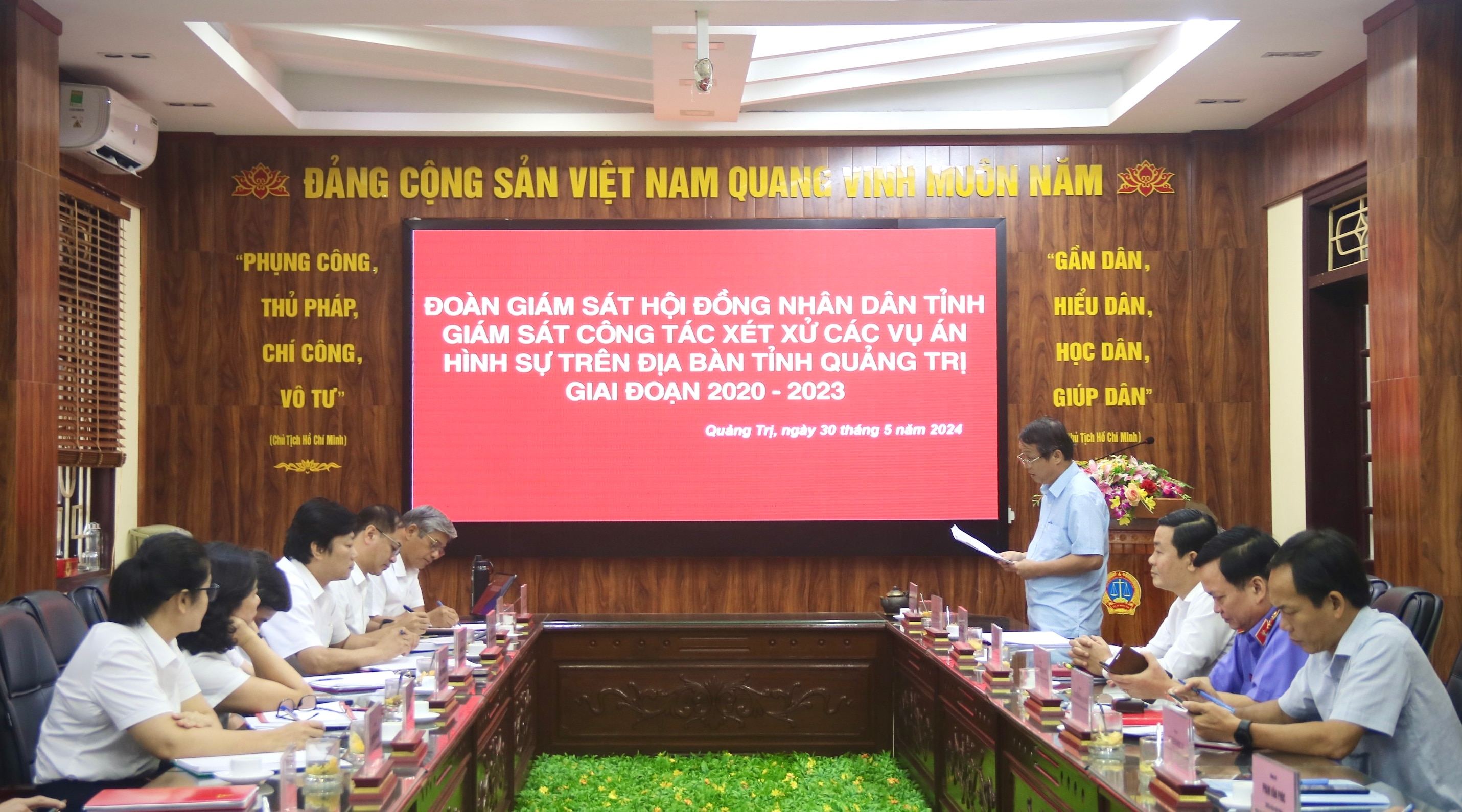 Giám sát công tác xét xử các vụ án hình sự tại Tòa án nhân dân tỉnh Quảng Trị