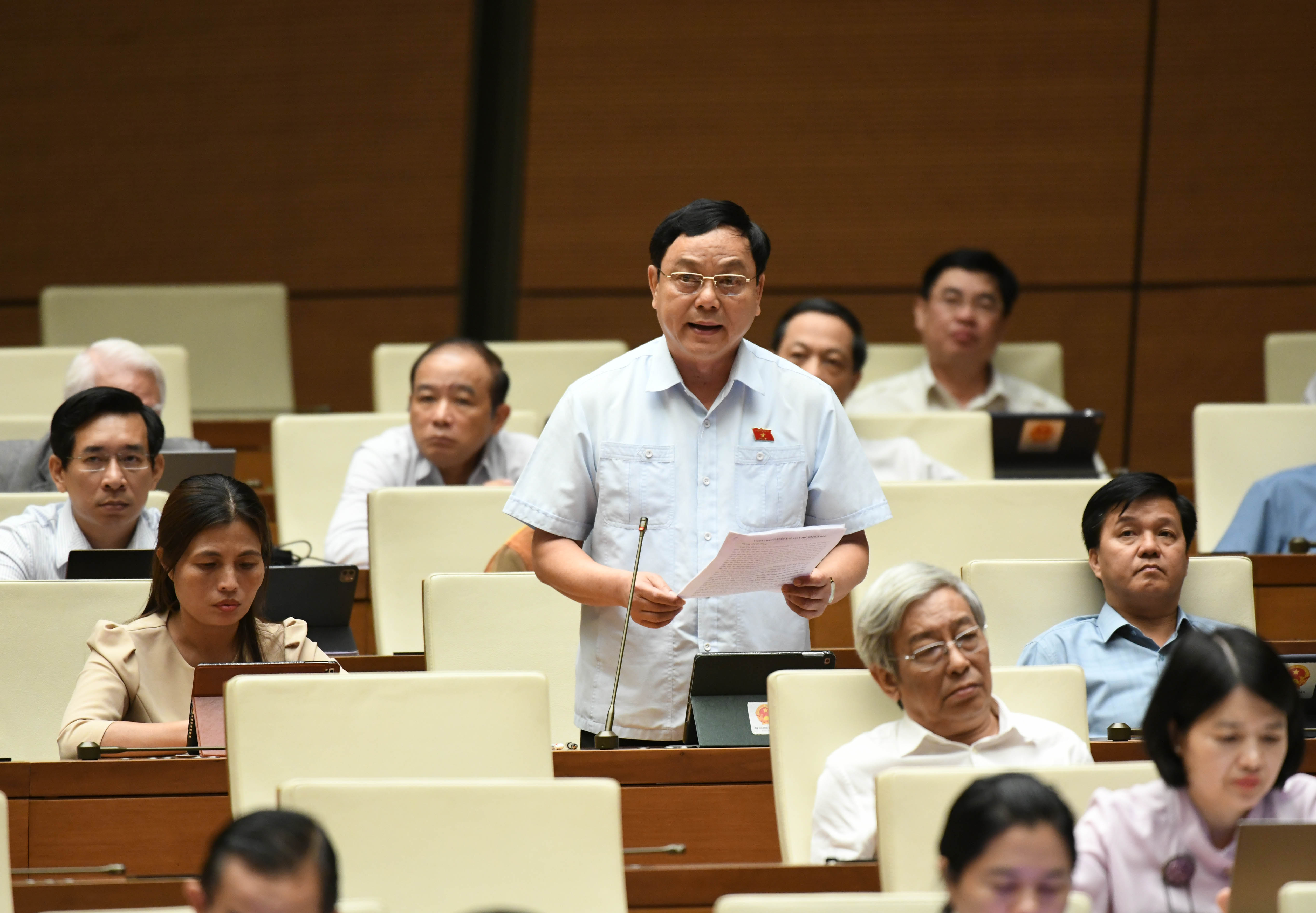 Delegierter der Nationalversammlung der Provinz Quang Tri, Hoang Duc Thang: Behalten Sie das Organisationsmodell der Volksgerichte auf Provinz- und Bezirksebene gemäß den geltenden Vorschriften bei