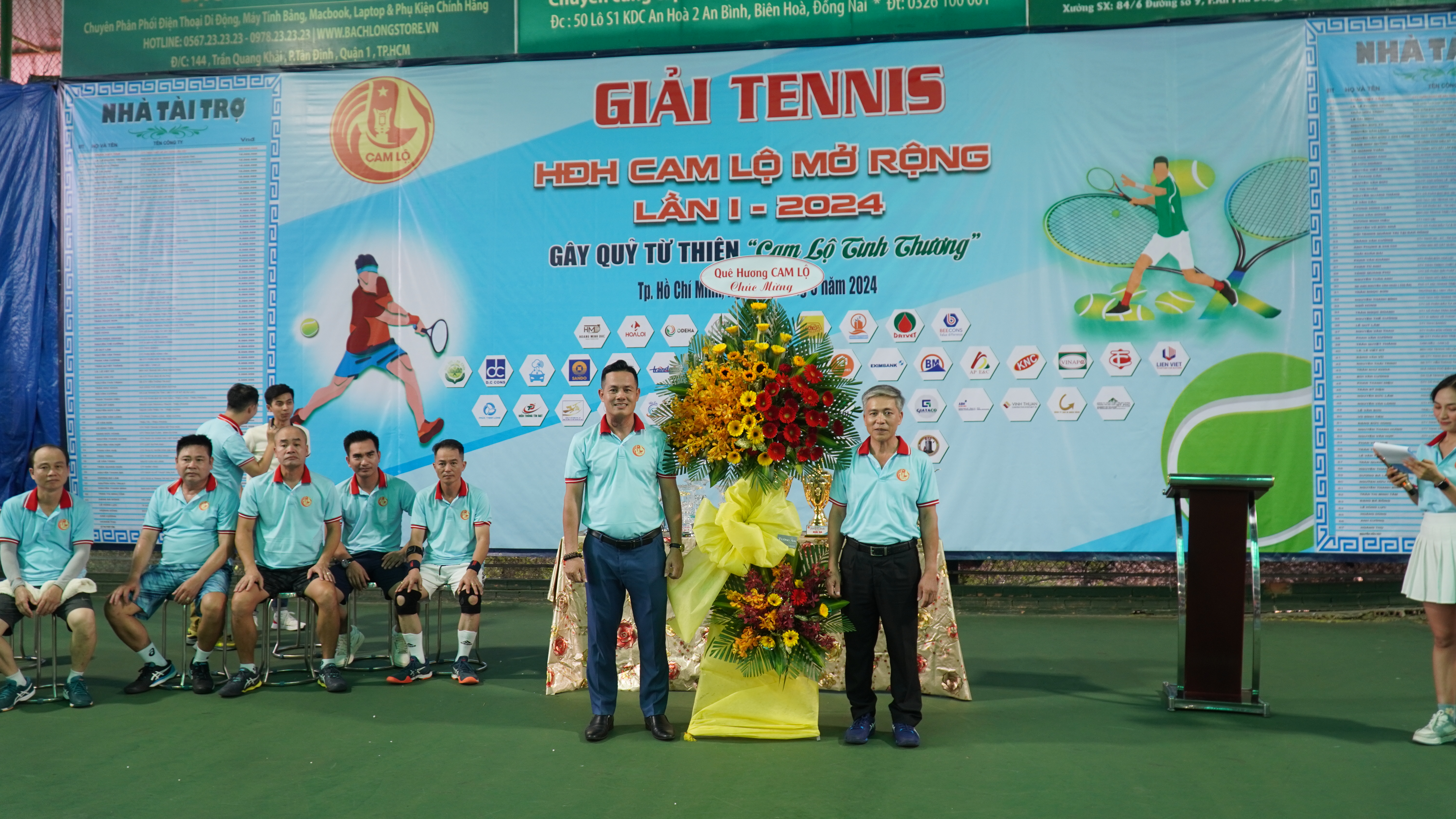 Huy động hơn 400 triệu đồng từ Giải Tennis Hội Đồng hương Cam Lộ mở rộng gây Quỹ Từ thiện “Cam Lộ tình thương” lần thứ I