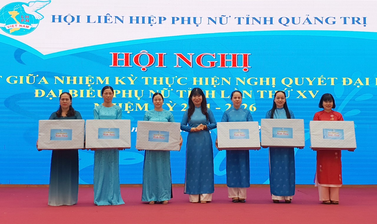 Sơ kết giữa nhiệm kỳ thực hiện Nghị quyết Đại hội Đại biểu phụ nữ tỉnh Quảng Trị lần thứ XV