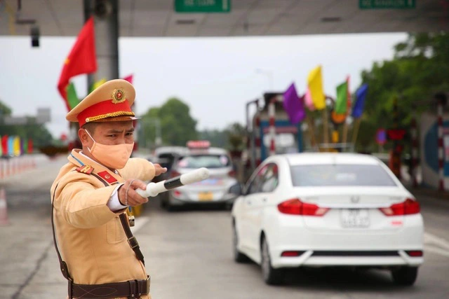 Không thực hiện phương án tạm cấm đường, phân luồng giao thông tại khu vực Di tích lịch sử Đôi bờ Hiền Lương - Bến Hải