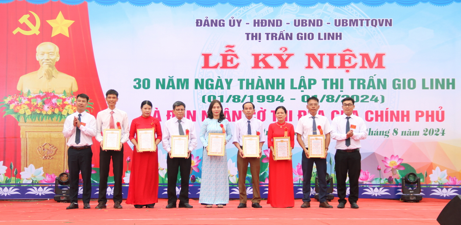 Thị trấn Gio Linh kỷ niệm 30 năm ngày thành lập và đón nhận Cờ thi đua của Chính phủ