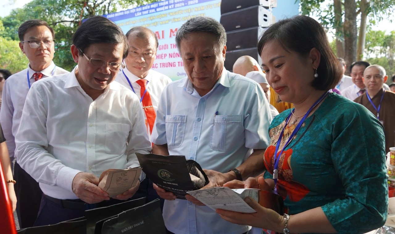 Trưng bày 200 mặt hàng sản phẩm OCOP, sản phẩm công nghiệp nông thôn tiêu biểu, sản phẩm đặc trưng tỉnh Quảng Trị