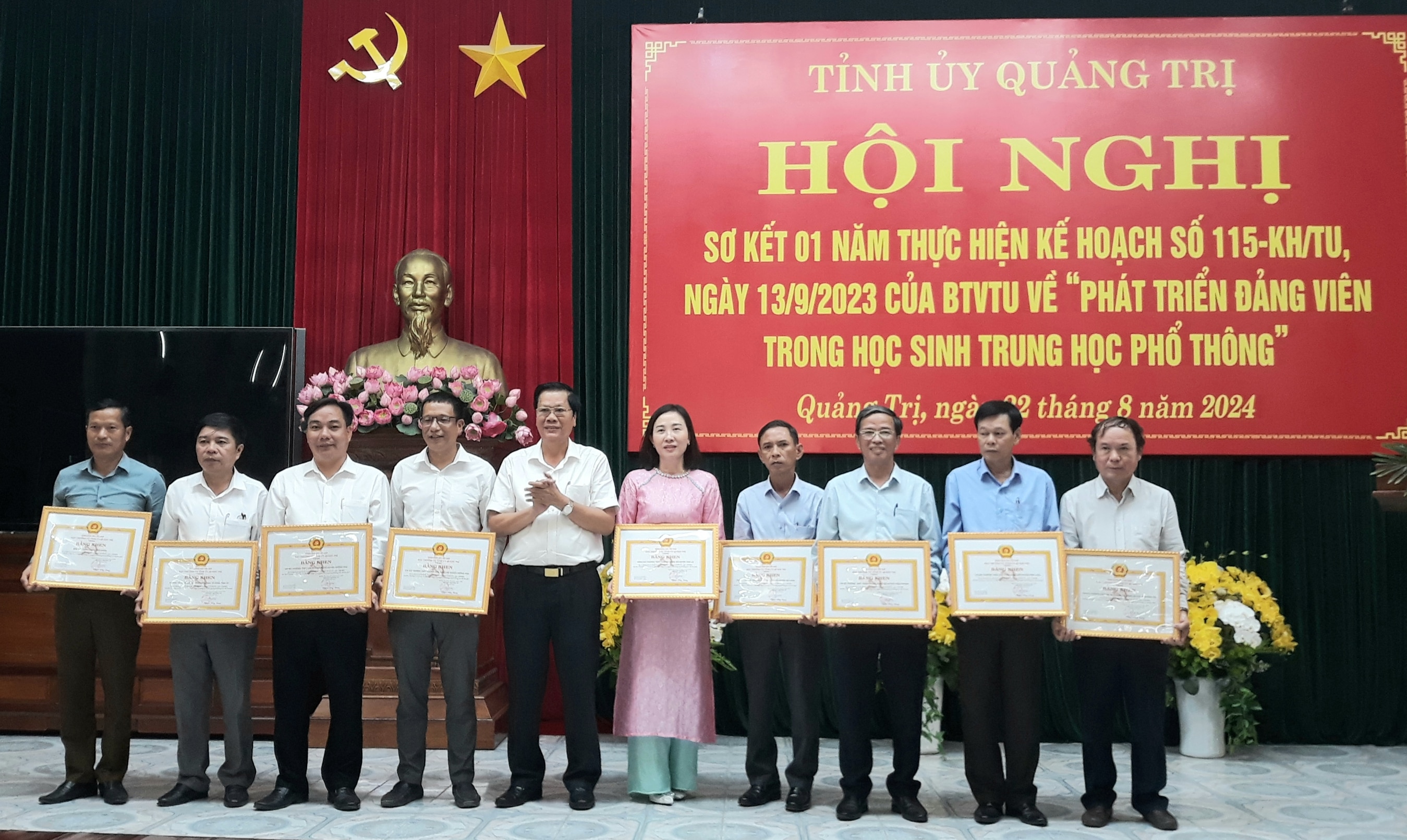 Sơ kết 1 năm thực hiện Kế hoạch số 115-KH/TU về phát triển đảng viên trong học sinh THPT