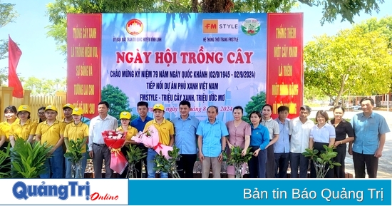 Hỗ trợ 5.000 cây xanh thực hiện Dự án Phủ xanh Việt Nam tại huyện Vĩnh Linh