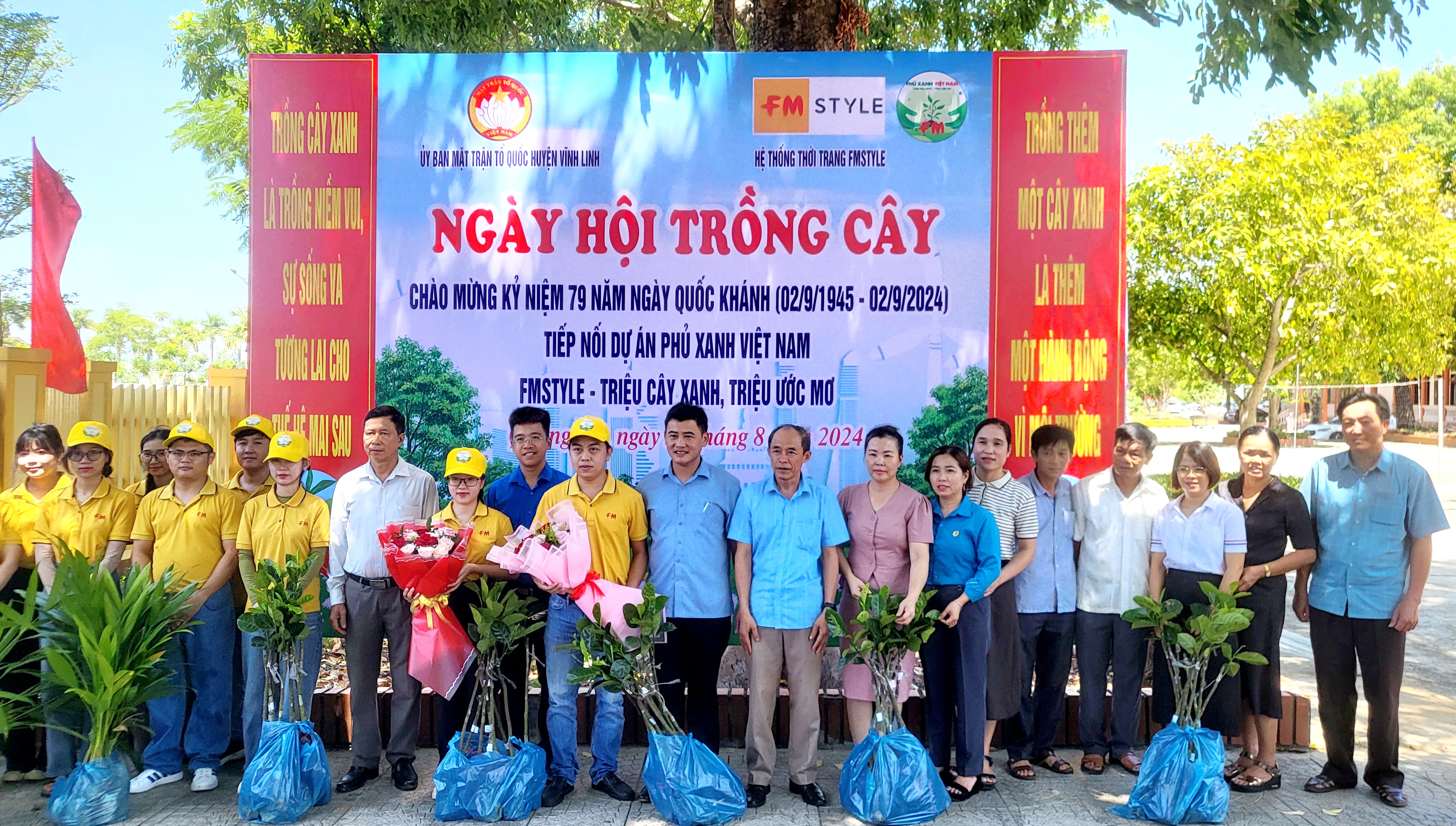 Hỗ trợ 5.000 cây xanh thực hiện Dự án Phủ xanh Việt Nam tại huyện Vĩnh Linh