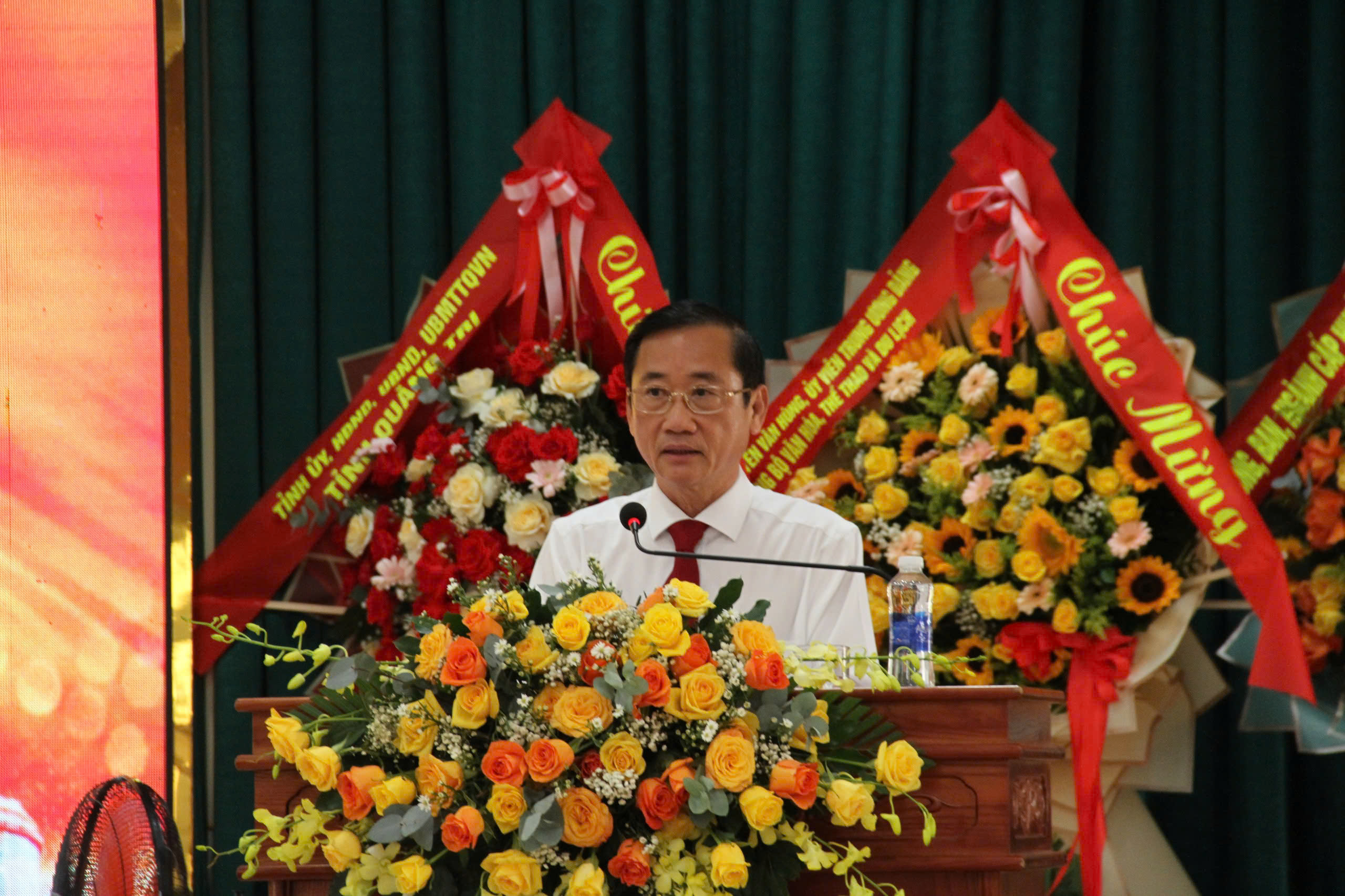 Hội thảo khoa học “Vĩnh Linh truyền thống anh hùng và khát vọng phát triển” - Nguồn tư liệu quý để hoạch định chiến lược và giải pháp phát triển*