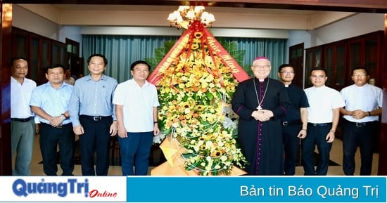 Líderes provinciales visitan y felicitan al Centro de Peregrinación Nuestra Señora de La Vang