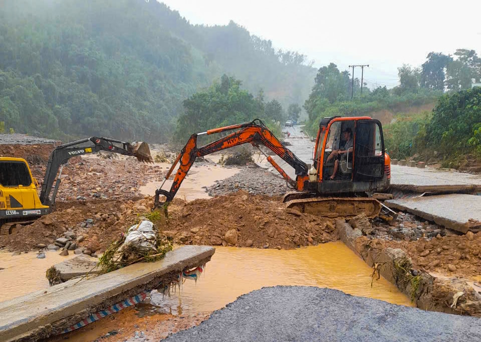 Tuyến đường chính nối xã Vĩnh Ô với huyện Vĩnh Linh đã được khắc phục