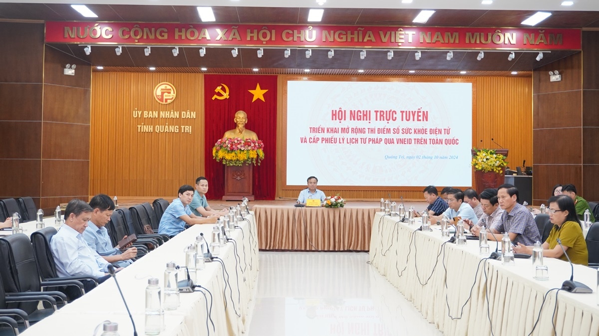 Mở rộng thí điểm sổ sức khỏe điện tử và cấp phiếu lý lịch tư pháp qua VNeID trên toàn quốc