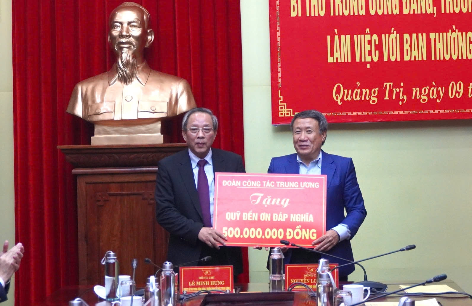 Trưởng Ban Tổ chức Trung ương Lê Minh Hưng làm việc với Ban Thường vụ Tỉnh ủy Quảng Trị