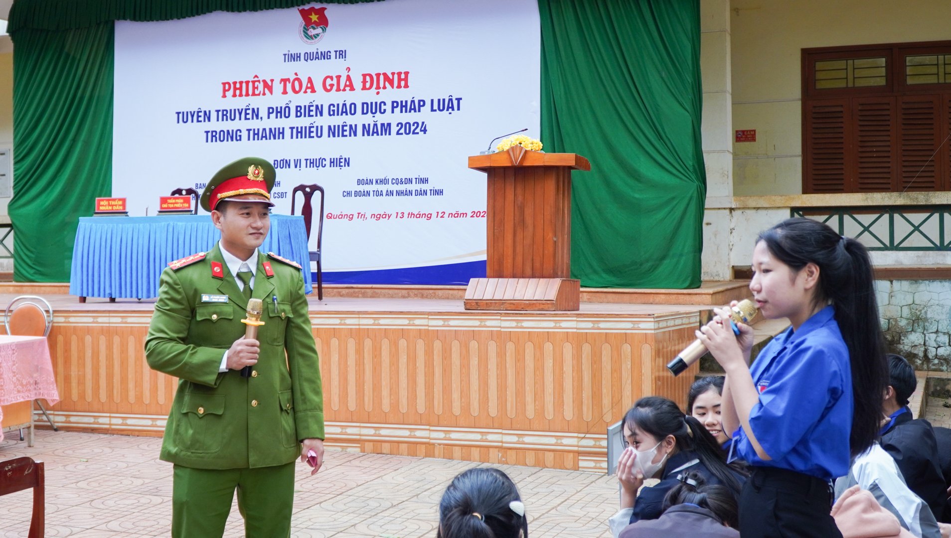 Hơn 400 đoàn viên, thanh niên Hướng Hóa tham gia phiên tòa giả định tuyên truyền phòng chống ma túy