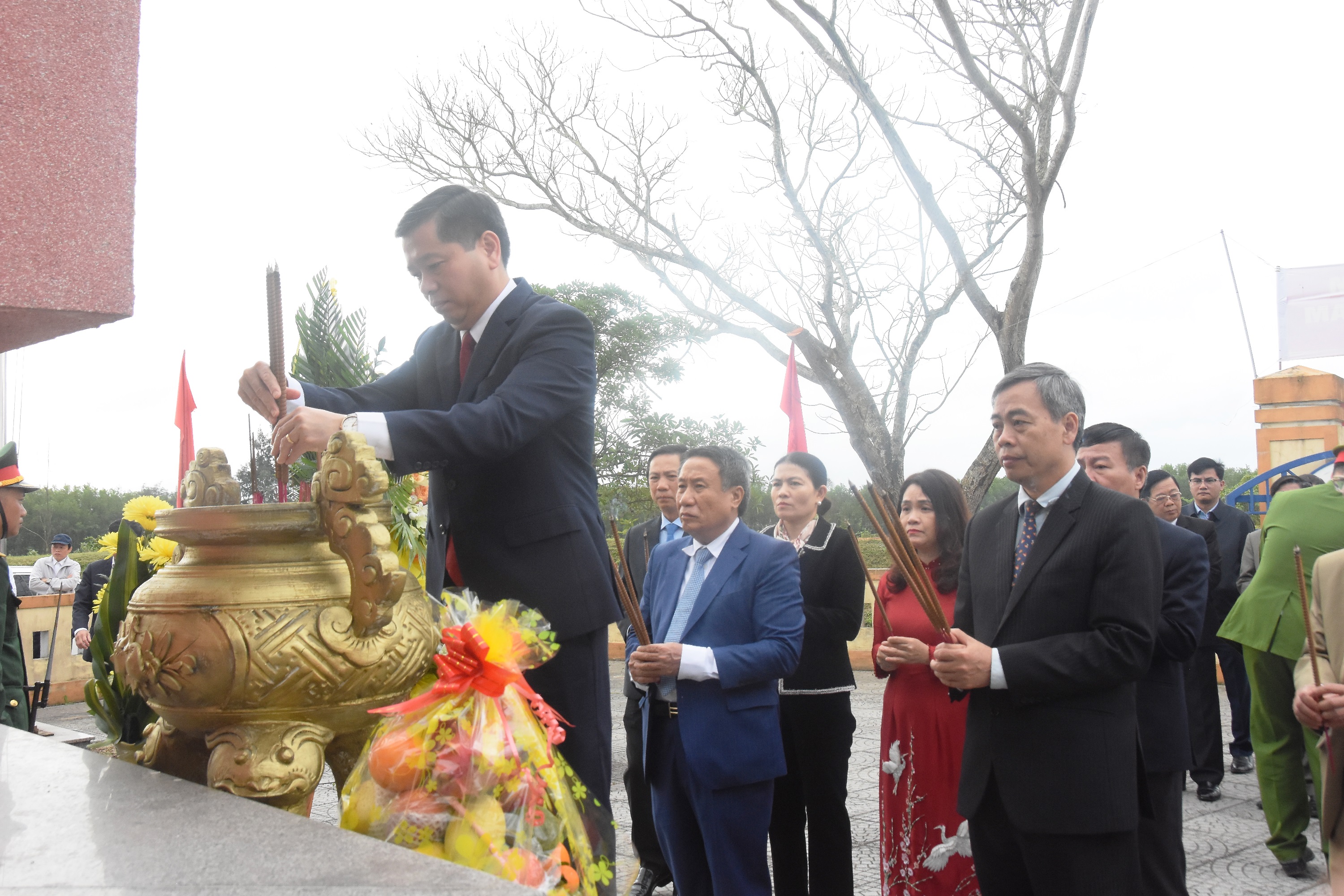 Lãnh đạo tỉnh Quảng Trị dâng hoa, dâng hương tại Di tích lịch sử Chi bộ An Tiêm 