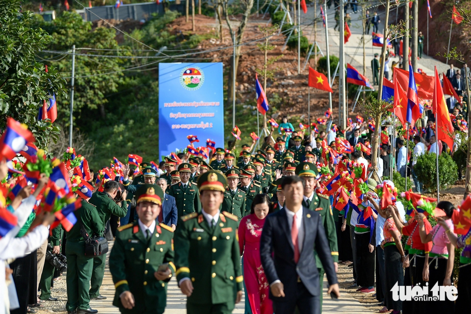 Chính thức diễn ra Giao lưu hữu nghị Quốc phòng biên giới Việt Nam - Lào lần thứ hai - Ảnh 10.