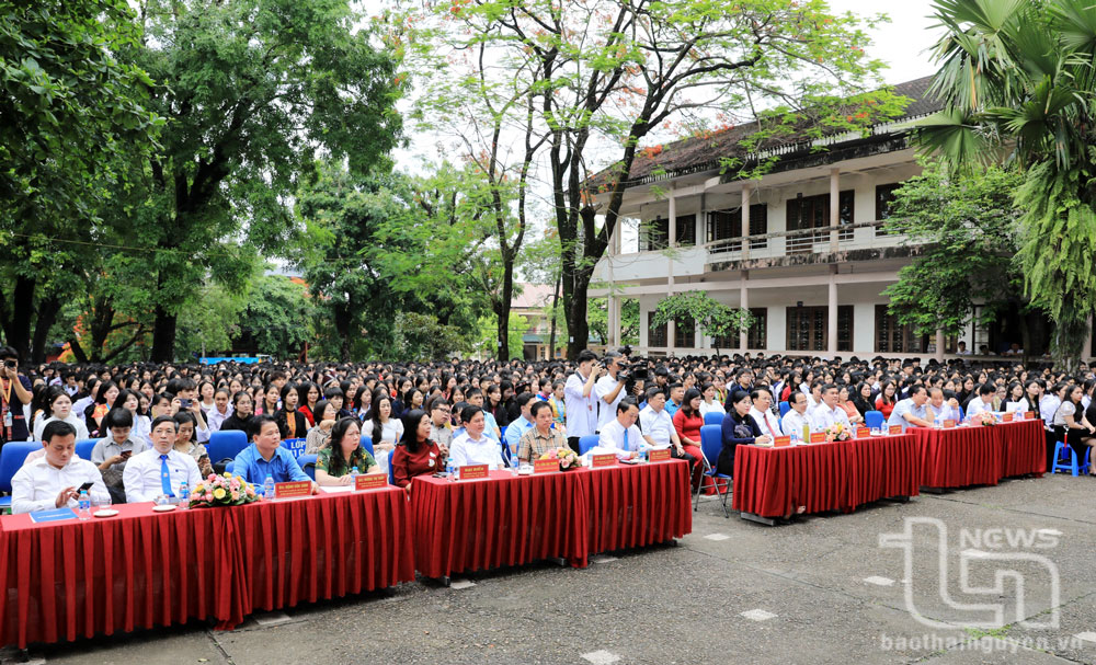 Các đại biểu tham dự buổi Lễ.