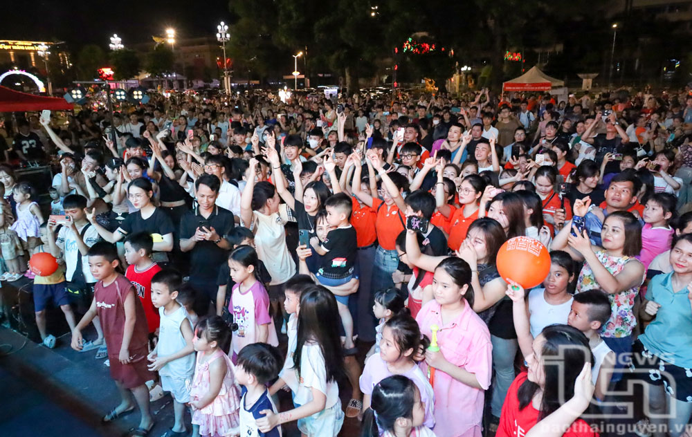 Sự kiện thu hút hàng nghìn học sinh, sinh viên của Trường Cao đẳng FPT Polytechnic cơ sở Thái Nguyên và các trường THPT, cao đẳng, đại học trên địa bàn tỉnh.