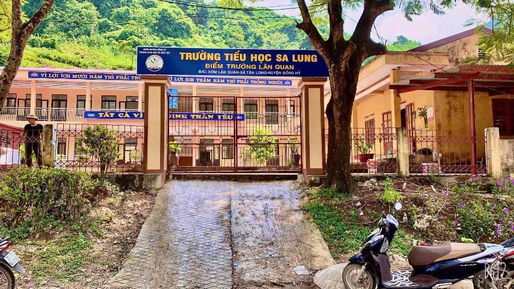 Trường Tiểu học Sa Lung (điểm Trường Lân Quan, xóm Lân Quan, xã Tân Long, huyện Đồng Hỷ) được đầu tư xây dựng từ nguồn vốn của Chương trình MTQG 1719, Tiểu Dự án 1, Dự án 5