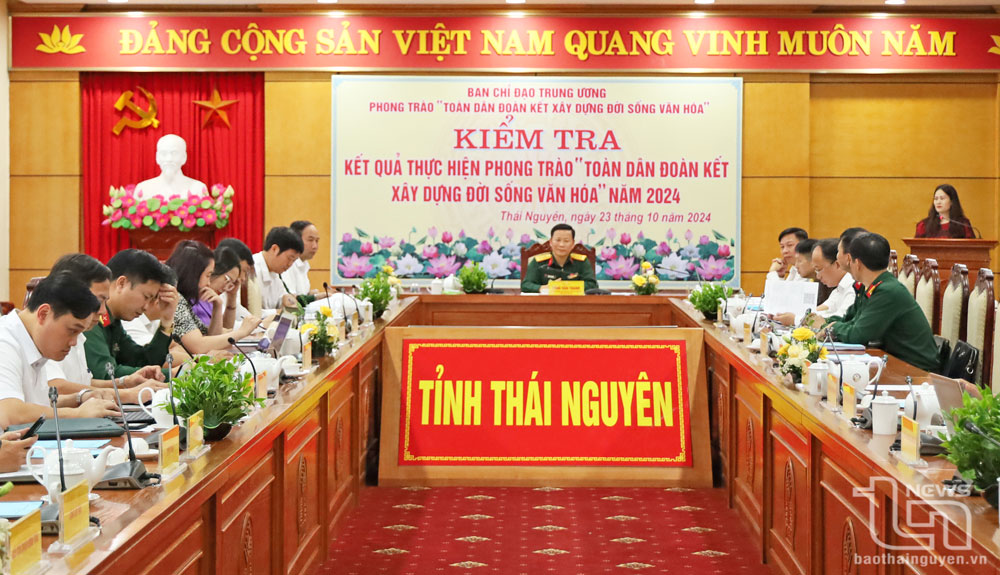 Đoàn kiểm tra kết quả thực hiện phong trào trong năm 2024 tại Thái Nguyên.