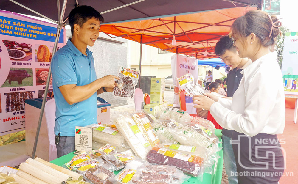 Sản phẩm chế biến từ các loại thịt gia súc, gia cầm của Thái Nguyên được giới thiệu tại nhiều sự kiện, hội chợ lớn ở trong và ngoài tỉnh.