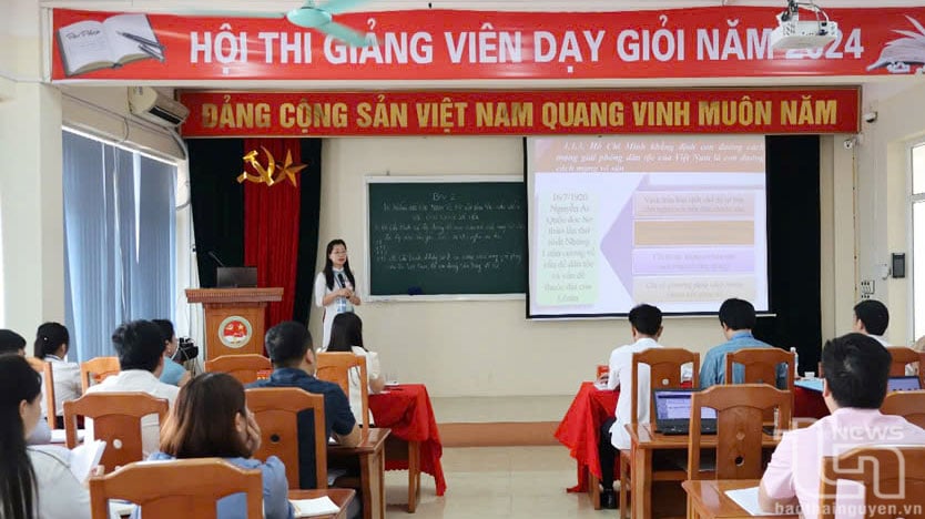 Hiện nay, các giảng viên của Trường Chính trị tỉnh đều sử dụng giáo án điện tử và áp dụng phương pháp giảng dạy tích cực.