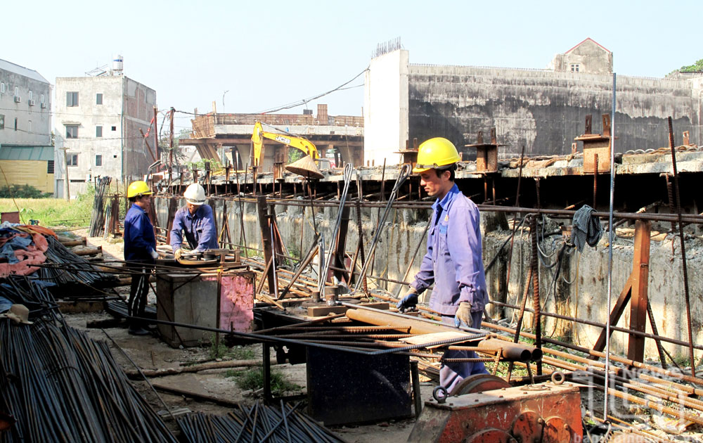 Công ty CP Minh Đăng đẩy nhanh tiến độ thi công phần dầm cầu vượt Quốc lộ 3 trên Tuyến đường liên kết, kết nối các tỉnh Thái Nguyên - Bắc Giang - Vĩnh Phúc.