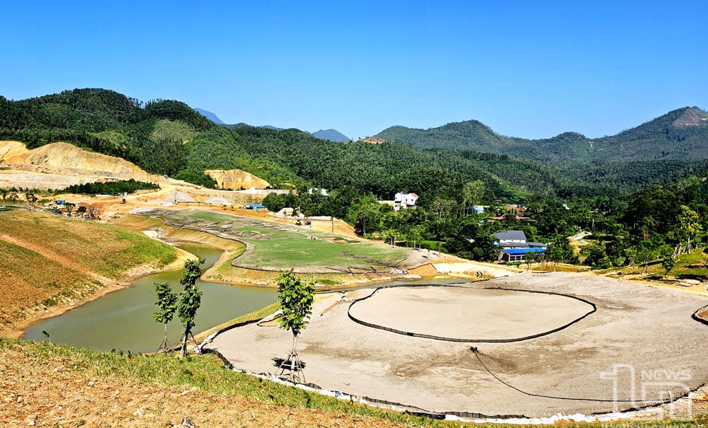 Dự án sân golf Glory được đầu tư xây dựng gần hồ Suối Lạnh, xã Thành Công (TP. Phổ Yên), dự kiến tháng 9-2025 sẽ đưa vào hoạt động giai đoạn 1. Ảnh: M.H