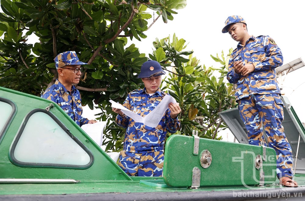 Bàn kế hoạch tác chiến tại quần đảo Trường Sa.