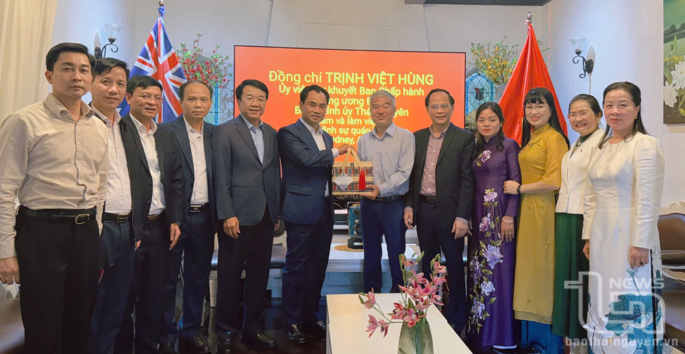 Đoàn công tác của tỉnh Thái Nguyên làm việc và thăm Tổng lãnh sự quán Việt Nam tại tiểu bang New South Wales.