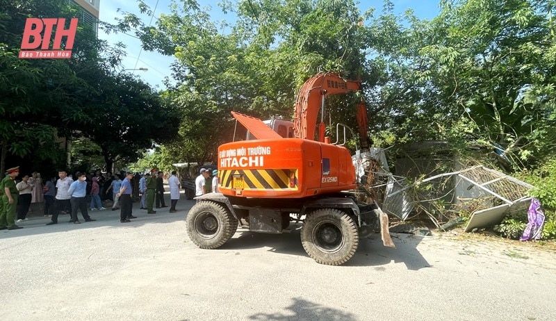 TP Thanh Hóa cưỡng chế thu hồi đất thực hiện Dự án hạ tầng kỹ thuật Công viên nước Đông Hương