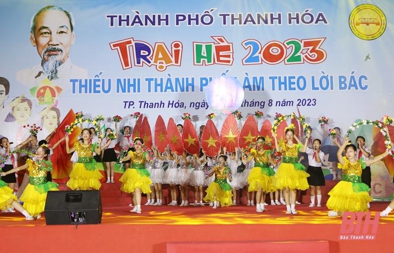 Đặc sắc đêm thi văn nghệ Hội trại hè thanh thiếu nhi TP Thanh Hóa năm 2023