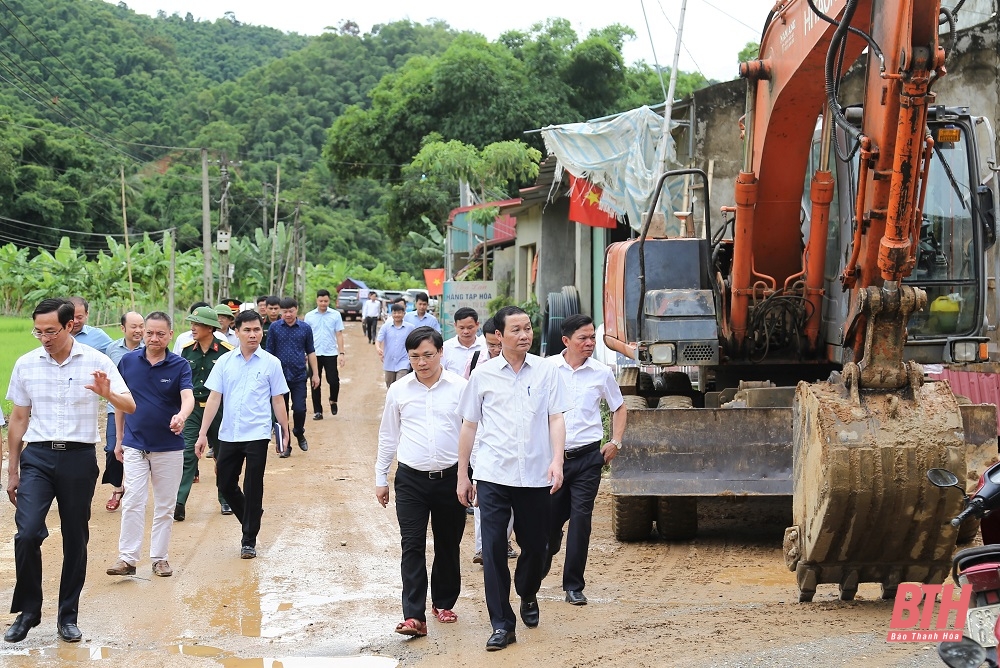 Chủ tịch UBND tỉnh Đỗ Minh Tuấn kiểm tra các công trình trọng điểm phục vụ phòng, chống lụt bão tại các huyện Lang Chánh và Thạch Thành