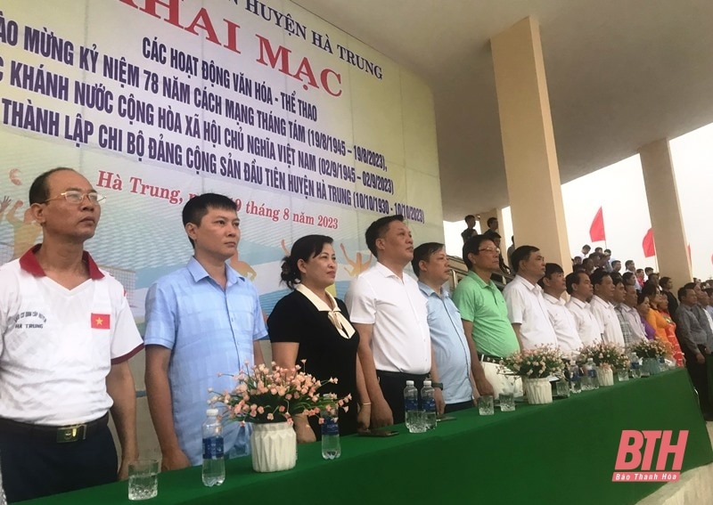 Hà Trung khai mạc các hoạt động văn hóa – thể thao chào mừng kỷ niệm các ngày lễ lớn của quê hương, đất nước