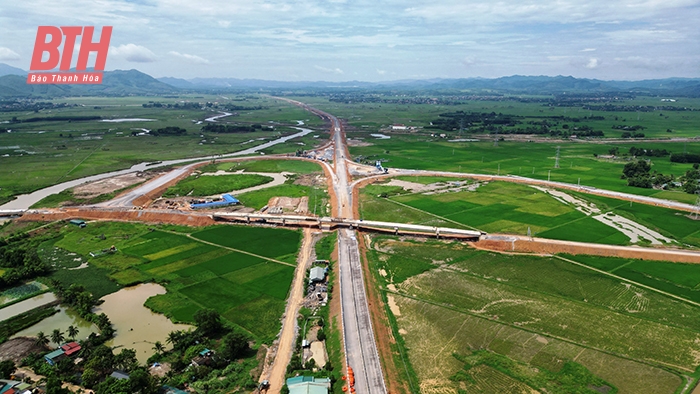 Hoàn thiện hệ thống hạ tầng, tạo bước đột phá tăng trưởng (Bài 1): Kiến tạo “bộ khung” phát triển