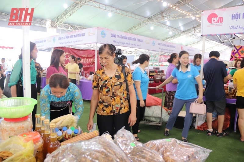 Giao lưu, kết nối, giới thiệu mô hình phụ nữ phát triển sinh kế tại TP Thanh Hóa