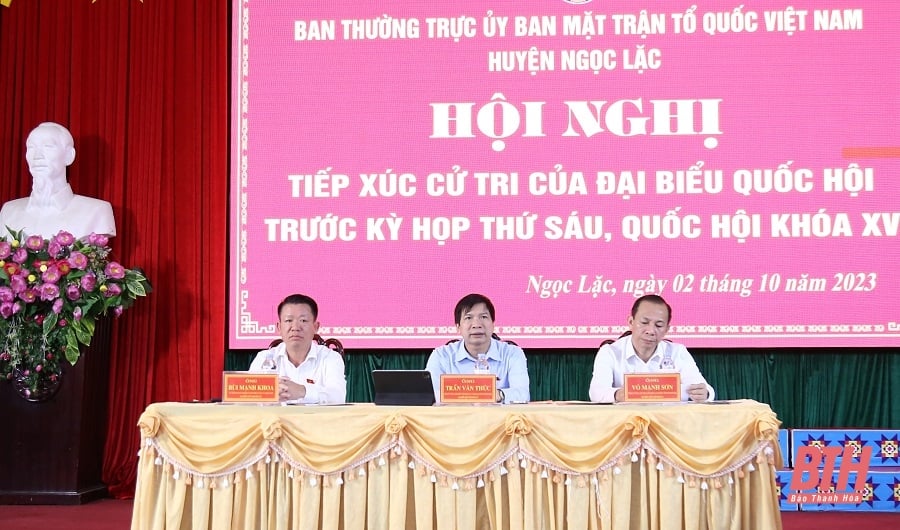 Đoàn ĐBQH tỉnh Thanh Hóa tiếp xúc cử tri các huyện Cẩm Thủy và Ngọc Lặc