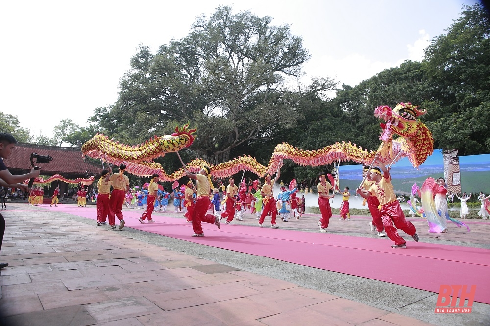 Đặc sắc chương trình sân khấu thực cảnh Lễ hội Lam Kinh năm 2023