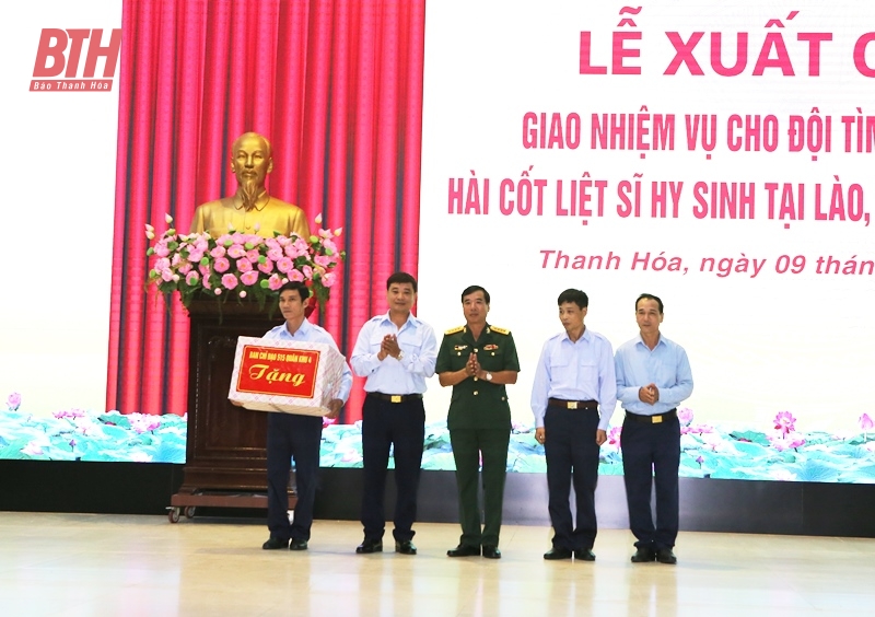 Lễ xuất quân thực hiện nhiệm vụ tìm kiếm, quy tập hài cốt liệt sĩ hy sinh tại Lào, mùa khô 2023-2024