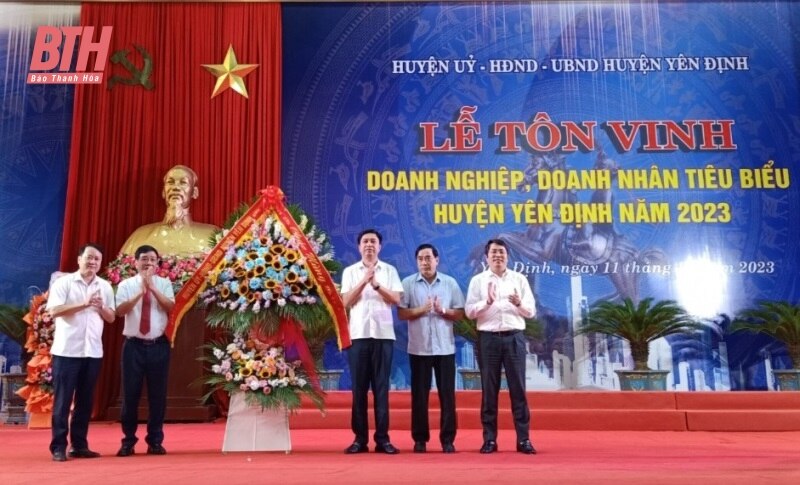 Huyện Yên Định tôn vinh doanh nghiệp, doanh nhân tiêu biểu năm 2023