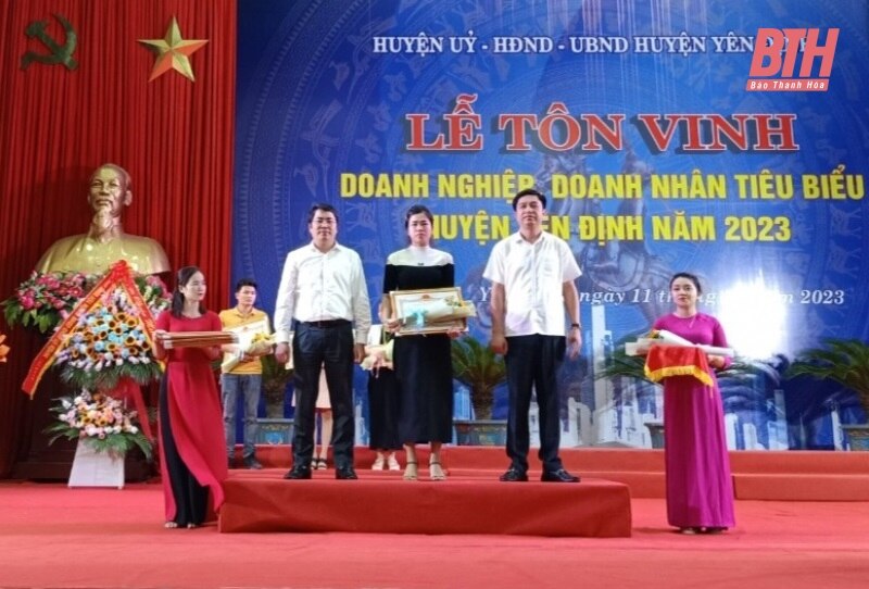 Huyện Yên Định tôn vinh doanh nghiệp, doanh nhân tiêu biểu năm 2023