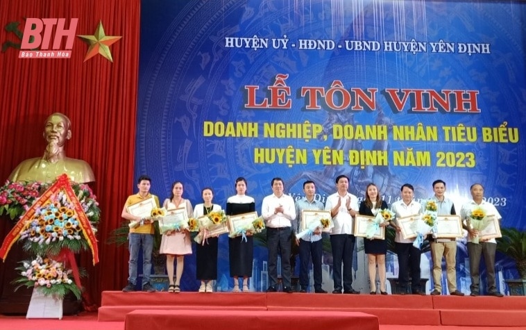 Huyện Yên Định tôn vinh doanh nghiệp, doanh nhân tiêu biểu năm 2023