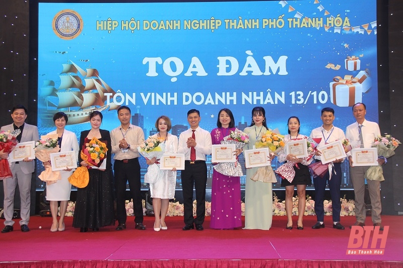 Hiệp hội Doanh nghiệp TP Thanh Hóa tôn vinh doanh nhân 