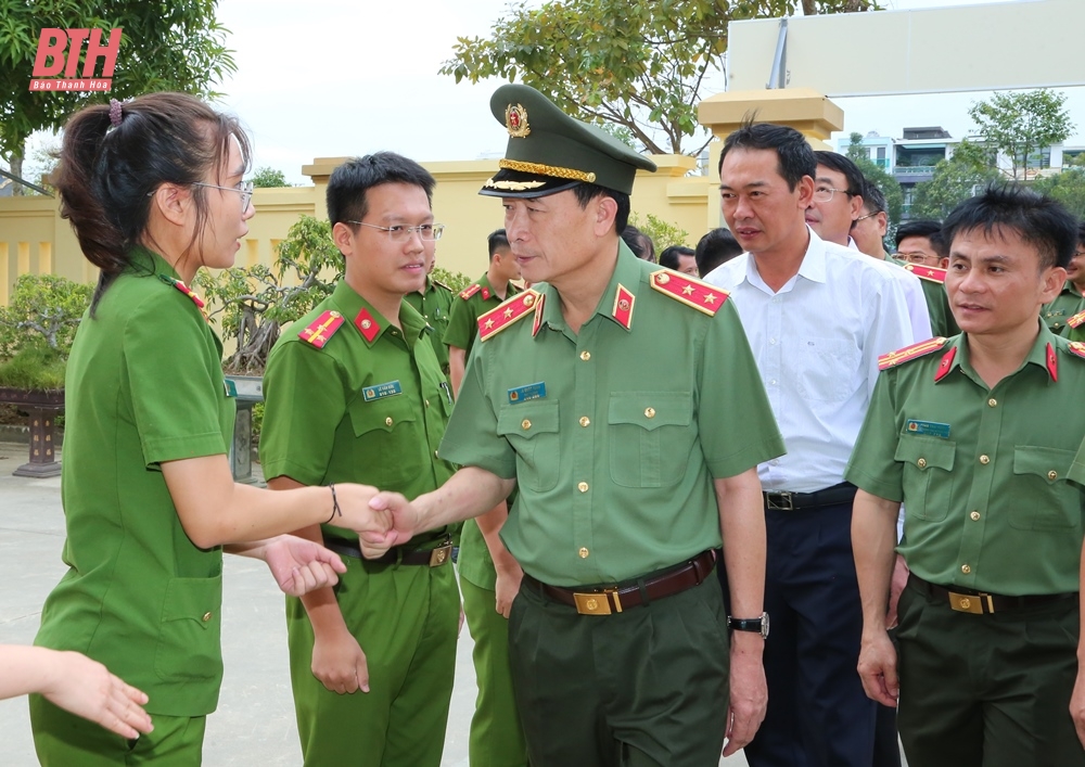 [Cập nhật] - Đoàn công tác của Bộ Công an kiểm tra công tác xây dựng công an phường điển hình, kiểu mẫu về an ninh trật tự và văn minh đô thị