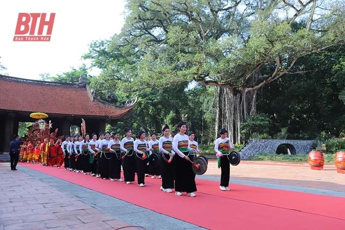 Văn hóa, văn nghệ góp phần nâng cao đời sống người dân miền núi