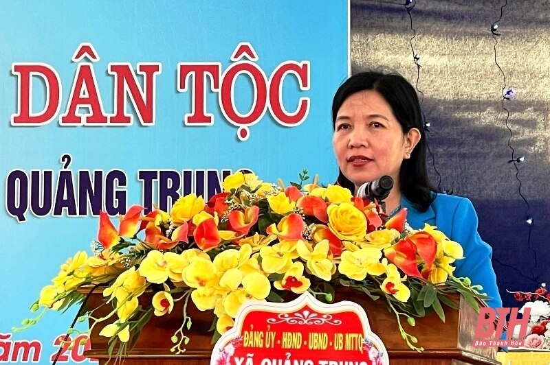 Trưởng Ban Dân vận Tỉnh ủy, Chủ tịch Ủy ban MTTQ tỉnh Phạm Thị Thanh Thủy dự Ngày hội Đại đoàn kết toàn dân tộc với Nhân dân thôn Thạch Tiến