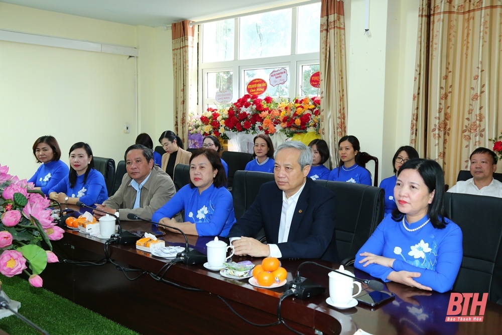 Phó Bí thư Thường trực Tỉnh ủy Lại Thế Nguyên chúc mừng Ủy ban MTTQ tỉnh nhân ngày truyền thống MTTQ Việt Nam