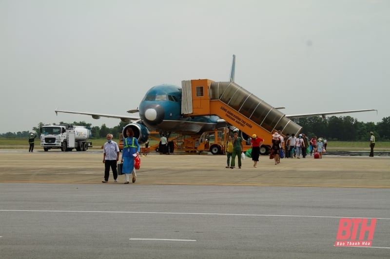 Đề nghị các hãng hàng không khôi phục, tăng tần suất khai thác các đường bay kết nối với sân bay Thọ Xuân