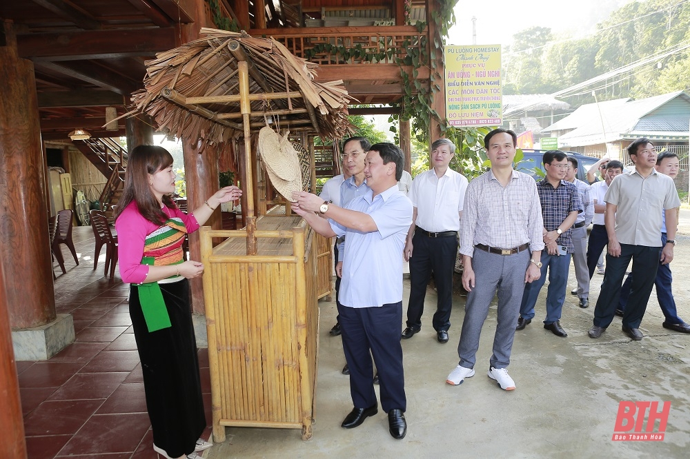 Bộ trưởng, Chủ nhiệm Ủy ban Dân tộc Hầu A Lềnh thăm, kiểm tra việc thực hiện Chương trình mục tiêu quốc gia tại huyện Bá Thước