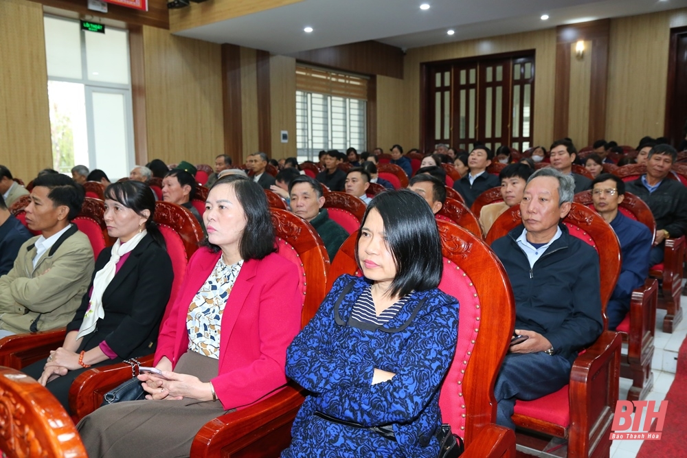 Phó Bí thư Thường trực Tỉnh ủy, Trưởng Đoàn ĐBQH tỉnh Thanh Hóa Lại Thế Nguyên tiếp xúc cử tri huyện Hậu Lộc