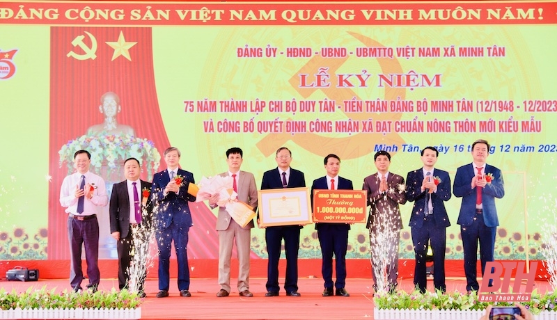 Xã Minh Tân kỷ niệm 75 năm thành lập chi bộ và đón nhận xã đạt chuẩn nông thôn mới kiểu mẫu 