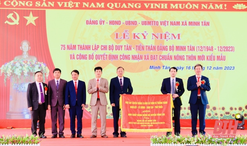 Xã Minh Tân kỷ niệm 75 năm thành lập chi bộ và đón nhận xã đạt chuẩn nông thôn mới kiểu mẫu 